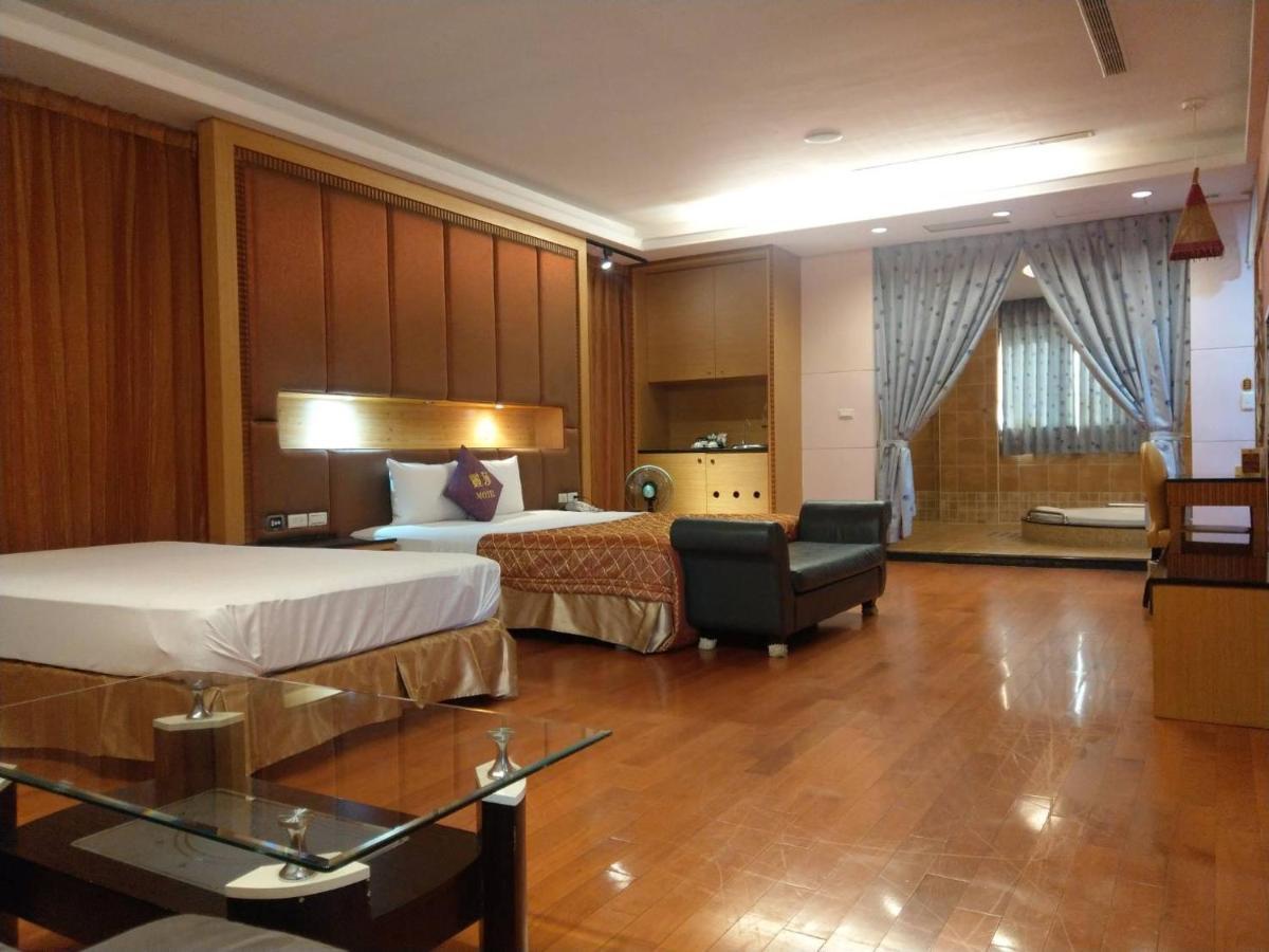 Lisa Motel Kaohsiung Exterior photo
