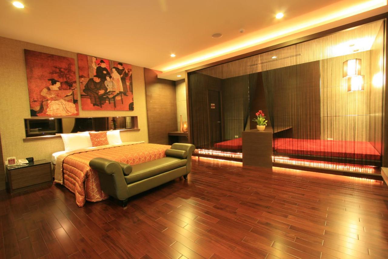 Lisa Motel Kaohsiung Exterior photo